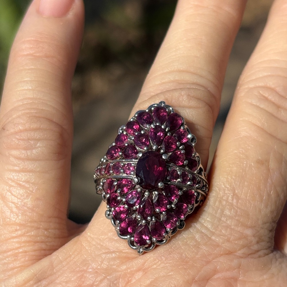 Beautiful garnet & sterling cocktail ring size 9 - Picture 4 of 11